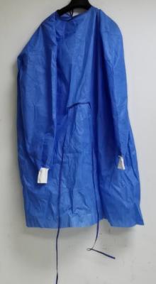 China SMMS Disposable Isolation Gowns for sale