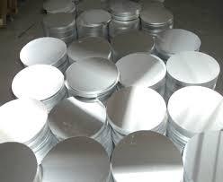 China Metade laminada a alta temperatura do círculo de alumínio duro disco 1060/1050 H24 de alumínio para abaixar a intensidade à venda