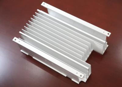 China Silver Customizable Extruded Aluminum Alloy Radiator Hot Rolling 6000 Series 6063 for sale