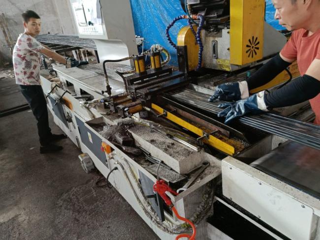 ASTM Direct Factory Sale High Precision Q235 Q235B Q195 Ss400 Carbon Steel Pipe