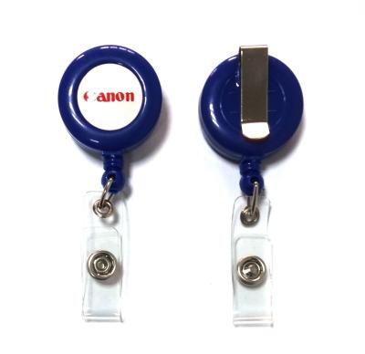 Chine Bobines escamotables d'insigne de lanière de dos plat de yo-yo, bobine durable d'insigne à vendre