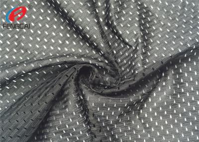Chine Grand tissu de maille tricoté par chaîne de sports de trou, tissu respirable matériel de filet de débardeur de polyester à vendre