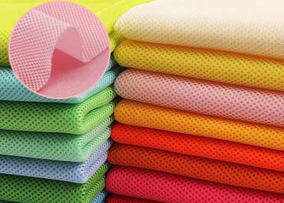 Chine sports Mesh Fabric For Chair de polyester de sandwich à l'entretoise 3D à vendre