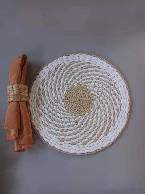 China Hot Sale Eco- friendly Handmade Natural Water Hyacinth Woven Table Placemat Seagrass Rattan Straw Placemats for sale