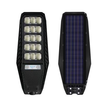 Китай Customized Solar Power Street Light Pole with 490MPA Ultimate Tensile Strength 4-12m Installation Height продается