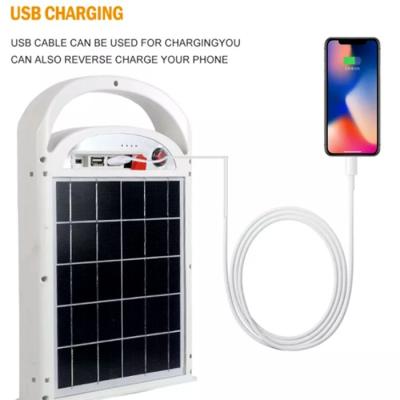 Chine Outdoor Solar Lights With USB Charger 100W Black White Portable Solar Flood Light With Bluetooth à vendre