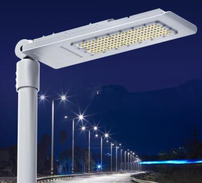 China 4000K 140lm/W 40W 60W IP66 Outdoor LED Street Light for sale