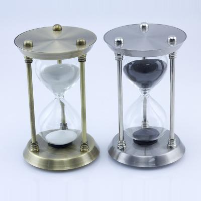 China Reloj de arena de cobre amarillo del vintage 2 reloj minucioso de la arena del contador de tiempo de la arena del reloj de arena del metal del minuto 5 en venta