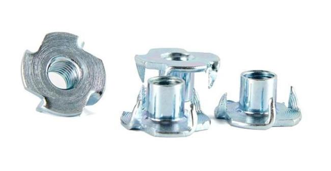 Carbon Steel Galvanized Four Pronged Tee Nut M6 - Close-up of zinc plating and surface finish