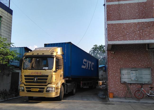 Shipping of blue painters masking tape