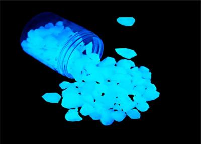 China guijarros fluorescentes artificiales que brillan intensamente 2H para el acuario del acuario en venta