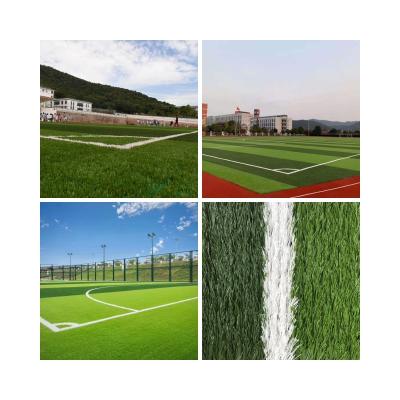 中国 LvYinのサッカーの人工的な草50mm SBRの乳液の擬似草のフットボール競技場 販売のため