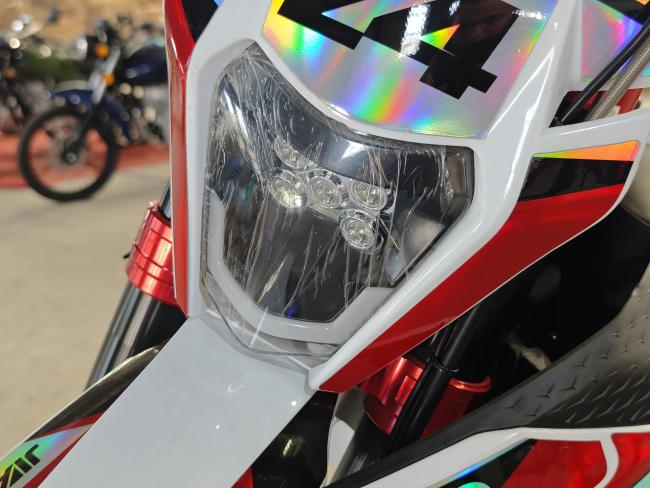 Four Stroke Enduro Motorcycle detail view