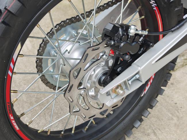 CB250 Off-road Motorcycle rear view