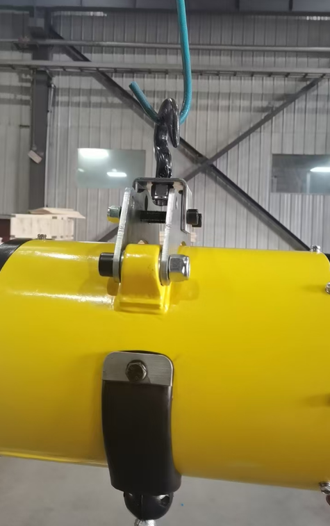 Pneumatic Balance Hoist side view showing construction