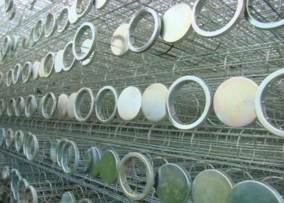 China Cualquier tipo jaula del filtro de bolso del colector de polvo de la industria con el tratamiento galvanizado cinc en venta