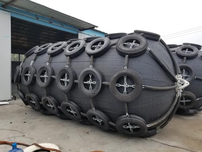 Dock Floating 50kpa 80kpa Yokohama Type Pneumatic Rubber Fender 1