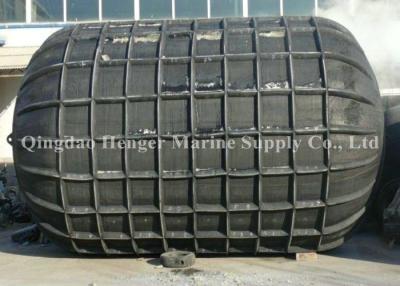 China Durable 1880D2 Cord Fabric Ribbed Pneumatic Fenders for Navy Boat Fenders for sale