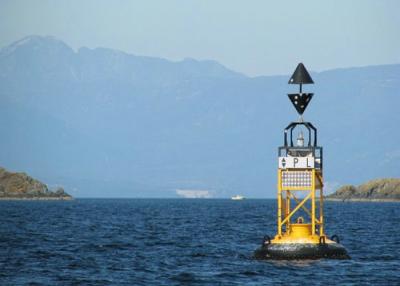 China DGPS System Polyethylene Marine Navigation Buoys Anti Collision With Long Service Life for sale