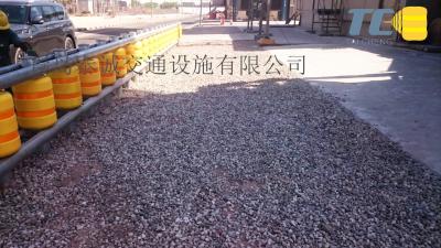 China Seguridad en carretera de la barrera del rodillo de la seguridad de la barandilla de la carretera del tráfico por carretera en venta