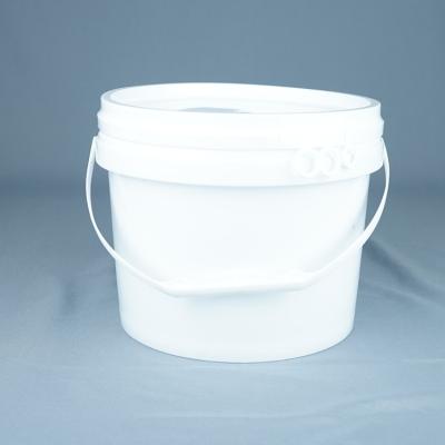 China 5 Liter Food Grade Plastic Bucket With Lid And Handle for sale