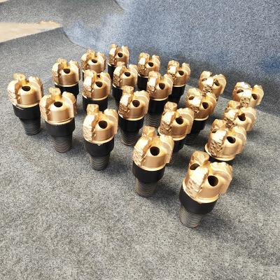 China 17 1/2 (444.5mm) Energy And Mining Water Well PDC Bits 4 Years Steel Body Gauge Structure for sale