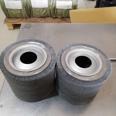 China Escova de nylon do rolo do abrasivo de 100% para a categoria superior de madeira de lustro com o filamento de Du Pont com diâmetro personalizado à venda