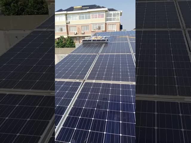 Solar Panel Cleaning Robot Cleaning and Roof Solar Panel Cleaning Robot