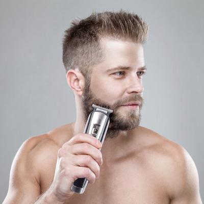 Chine 5 dans 1 rasoirs électriques et trimmers de cheveux imperméabilisez le double mode rechargeable fonctionnel multi à vendre