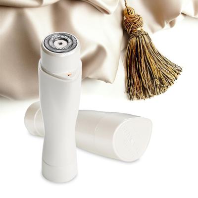 China Lady Face Rechargeable Electric Shaver Hypoallergenic Gentle With Built - In LED Light for sale