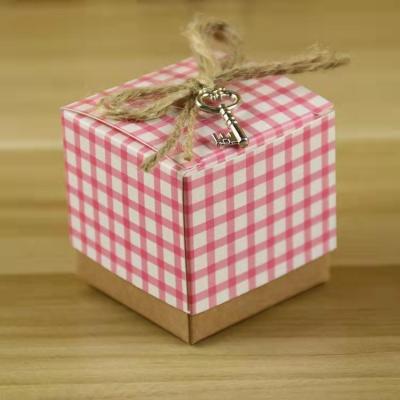 China Check Patterns Chocolate Candy Paper Square Box 260gsm Wedding Favor Gift Box for sale