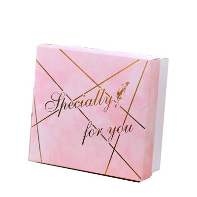 China 230GSM Scrunchie Recycle Ivory Paper Gift Box Foldable 18*17*7.3 Gift Box for sale