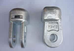 China Hot Dip Galvanized Socket Clevis Clean Rust Free For 11KV Disc Porcelain Insulator for sale