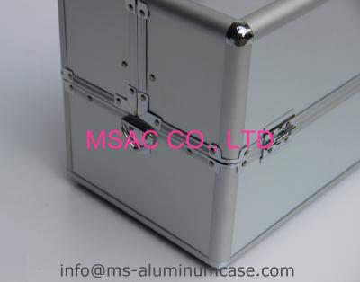 China Silver Aluminium Beauty Makeup Case 290 X 200 X 260mm for sale