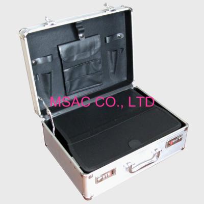 China Mens Aluminum Briefcase Big Space , Tool Packing Large Aluminum Briefcase for sale