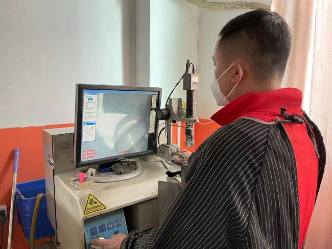 ZKZ Diamonds Laboratory Facility - Advanced CVD Technology