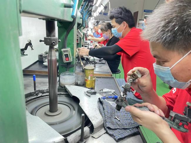 ZKZ Quality Control Process - Precision Diamond Grading