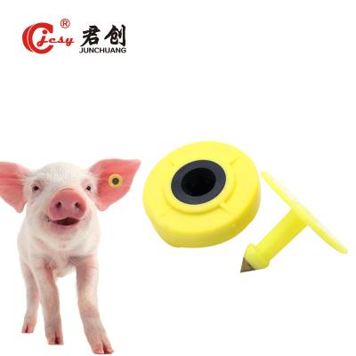 China Customized Animal Ear Tag UHF RFID Farm Cow Ear Tag For Cattle for sale