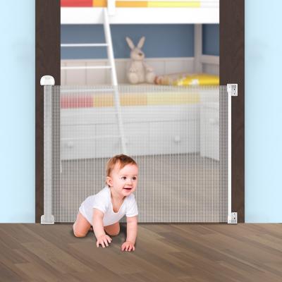 China ASTM Safety Retractable Gate For Babies Baby Stair Gate Close Baby Gate With Lock for sale