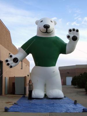 Chine Résistant à l'eau gonflable de mascotte de produits gonflables de la publicité d'ours blanc à vendre