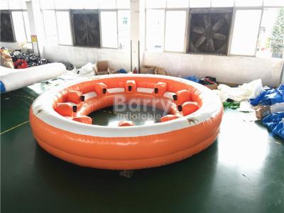China Increíble plataforma de agua inflable Island Water Toys 10 personas sofá flotante inflable con taza de café en venta