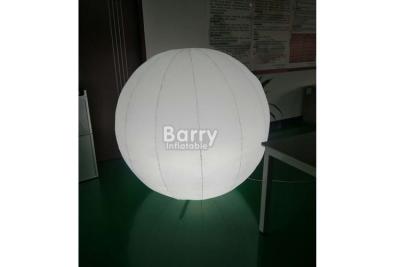 China Diodo emissor de luz inflável da bola do tripé que ilumina a bola do diodo emissor de luz da propaganda exterior à venda