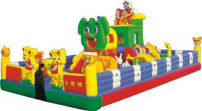 China EN14960 Tarpaulin Blow Up Amusement Park Customized Inflatable Theme Park for sale