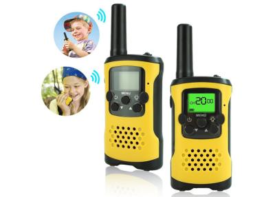 China 3-5KM Range Rechargeable Walkie Talkies With 99 CTCSS Code And 8-22 Channels for sale