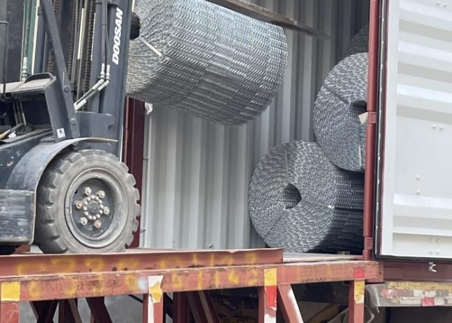 Quality inspection of wire mesh