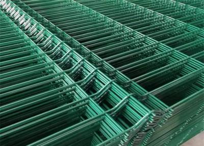 Chine L'OEM a adapté la taille aux besoins du client de 1.8m 2.0m le plastique que vert a enduit la clôture à vendre