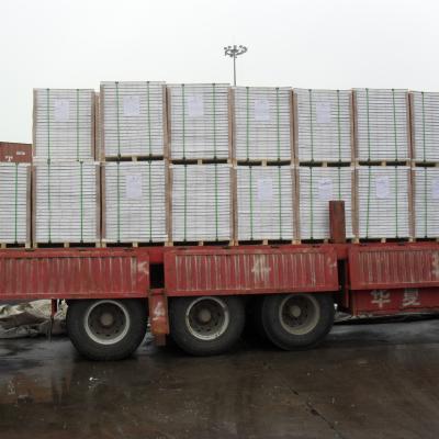 Chine Woodfree non-enduit a compensé la feuille en esclavage exécutive de 1092mm papier vergé de 120 GM/M à vendre