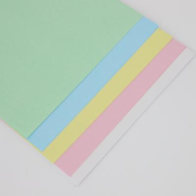 中国 Black Image NCR Paper For Laser Printers White Pink Yellow Blue Green 43*61cm Carbonless Paper 販売のため