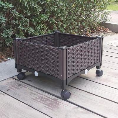 China Anti Corrosion Terrace Plastic Planter On Wheels For Fruit Trees 40cm Length for sale