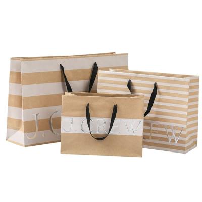 China 250gsm Brown Paper Shopping Bags , Commercial Paper Bags Clear Crease for sale